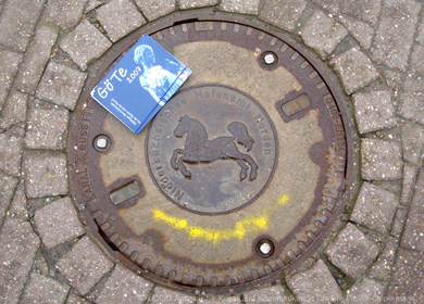 Gulli Deckel mit Wappen und der Göttinger Terminkalender