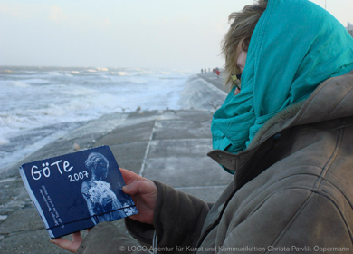 Bei Sturm auf Norderney am Strand